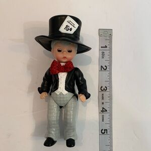 2010 Madame Alexander McDonald’s Mad Hatter Toy 5”